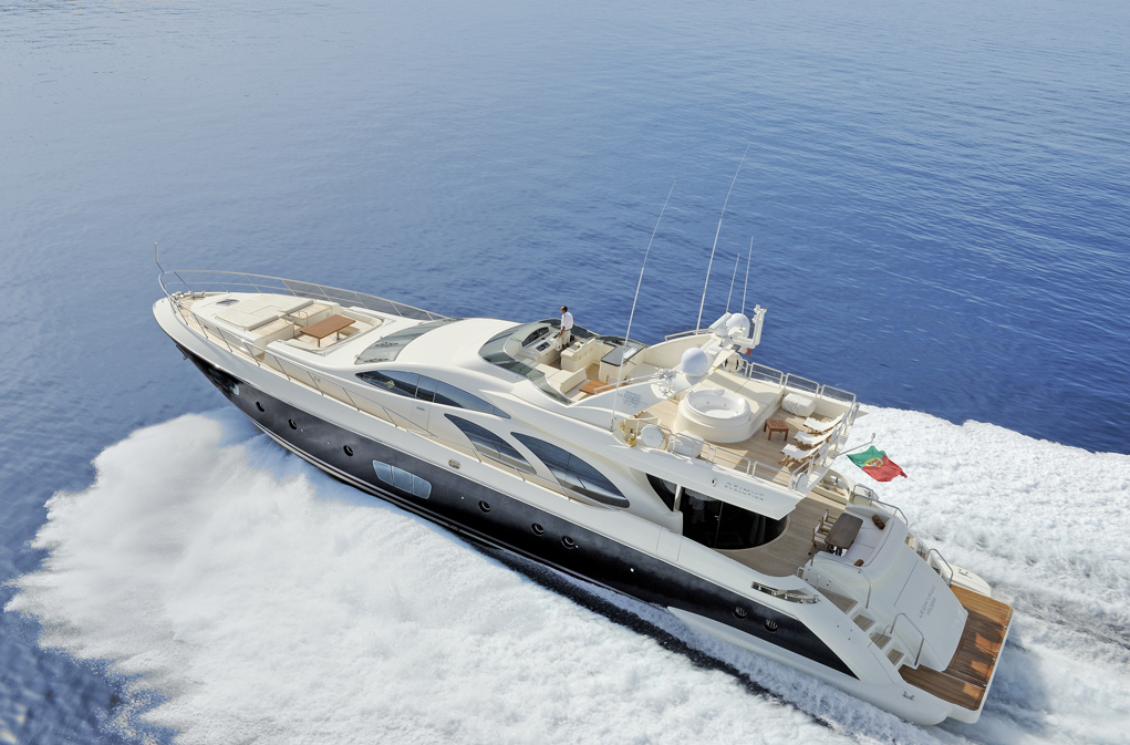 LEONARDO Yacht Charter Details, Azimut CHARTERWORLD Luxury Superyachts